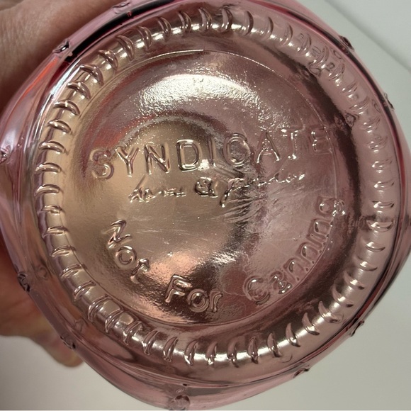 SYNDIOATE Pink Qt Jar with handmade needlepoint top gift jar NWOT - Picture 6 of 8